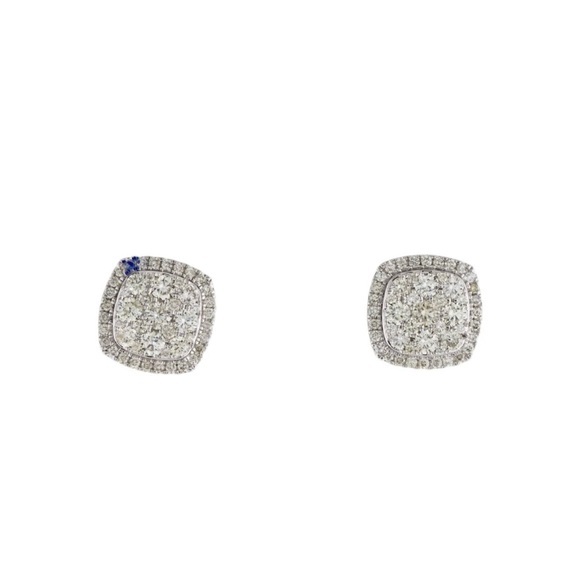 Effy Jewelry
14K & Diamond Cluster Stud Earrings - Picture 2 of 4